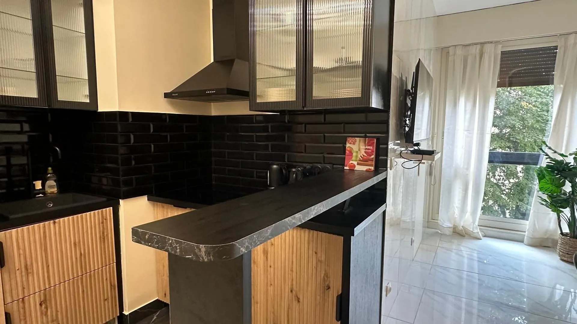 New Etoile Arc De Triomphe Renovated March 24 Apartment