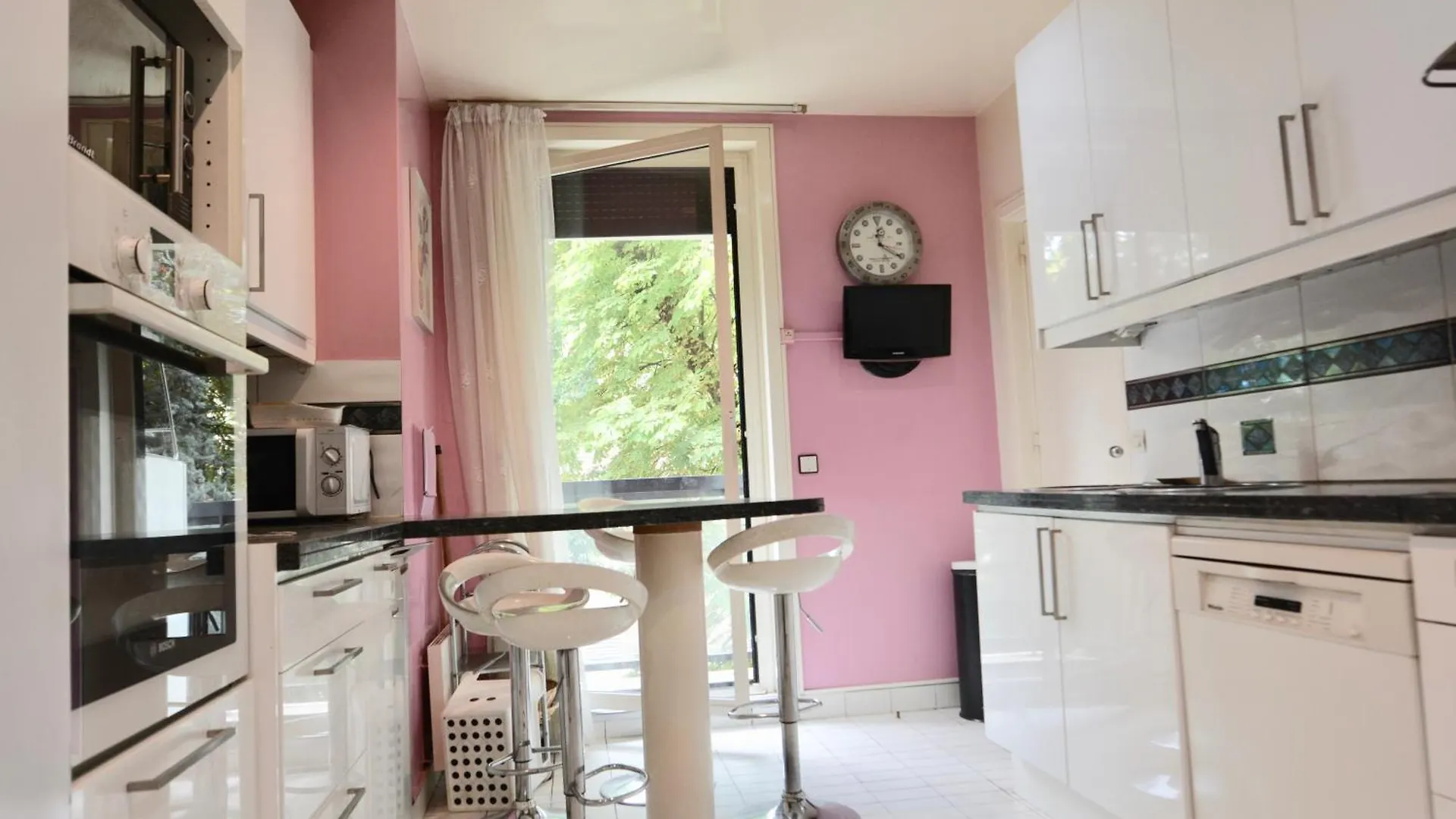 Apartment New Etoile Arc De Triomphe Renovated March 24